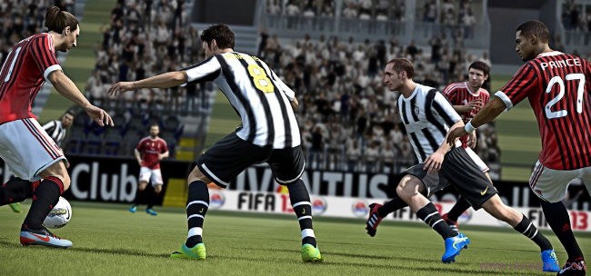再度全面升級《FIFA 13》首批圖片與細節發佈