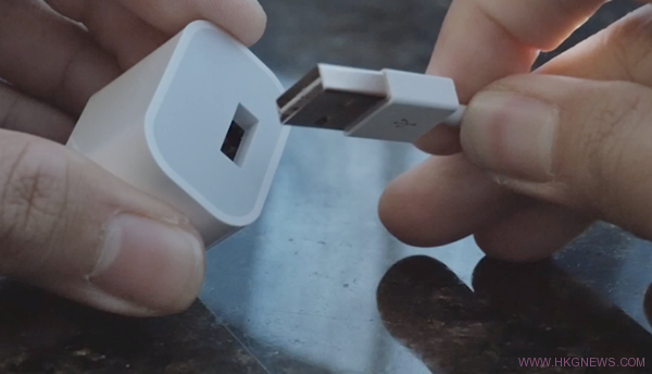 怎麼插都都可以iPhone 6 USB線使用演示