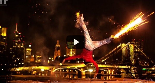 霹靂隨身放煙花